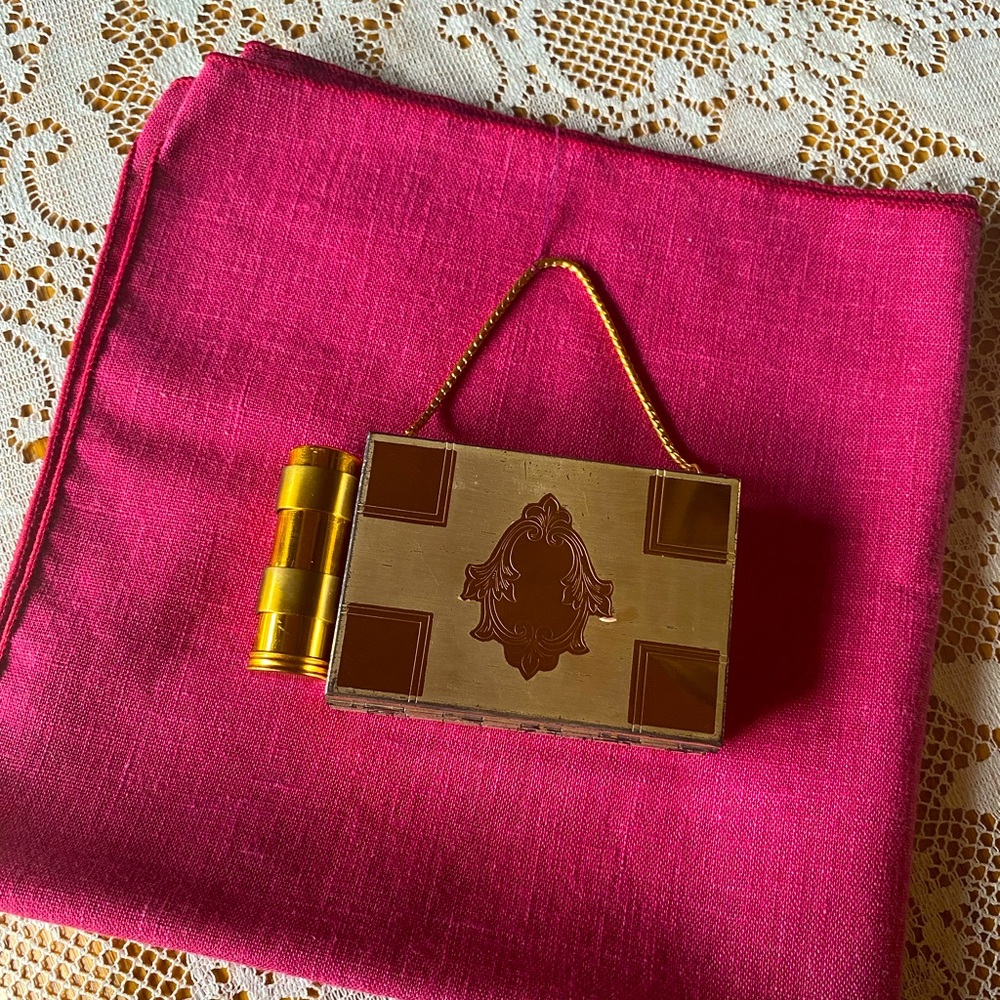 Zell Fifth Avenue Vintage Compact